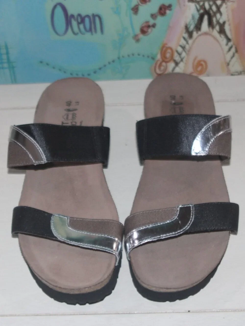 11a   LN LADIES NAOT SLIDE/SANDALS - BLACK AND SILVER SIZE 9